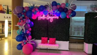 Some super fun balloon garland for the Beauty and Wellness Week at The Mall at University Town Center! 

#balloons #balloondecor #balloonstylist #supportsmallbusiness #balloonslakeland #balloonsorlando #balloonarch #birthdayballoons #balloonstampa #balloonsdaytona #balloonslakemary #balloonmarquee #organicballoondecor #balloonswag #birthdaypartyideas #balloondelivery #graduationpartyideas #graduationballoons #eventdecorations