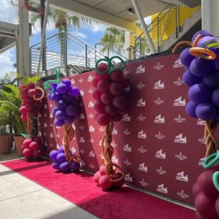 🍷🍇 Check out these balloon grape vines we made for @citrussports
 Sideline Wine & Dine presented by OAI at Camping World Stadium on April 29. An evening of great food and drinks benefiting the Florida Citrus Sports Foundation 

#balloons #balloondecor #balloonstylist #supportsmallbusiness #balloonslakeland #balloonsorlando #balloonarch #birthdayballoons #balloonstampa #balloonsdaytona #balloonslakemary #balloonmarquee #organicballoondecor #balloonswag #birthdaypartyideas #balloondelivery #graduationpartyideas #graduationballoons #eventdecorations