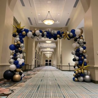 Square organic arches with matching columns! What a fun setup! We love adding foil magic stars to organic balloon garland ✨

#balloons #balloondecor #balloonstylist #supportsmallbusiness #balloonslakeland #balloonsorlando #balloonarch #birthdayballoons #balloonstampa #balloonsdaytona #balloonslakemary #balloonmarquee #organicballoondecor #balloonswag #birthdaypartyideas #balloondelivery #graduationpartyideas #graduationballoons #eventdecorations