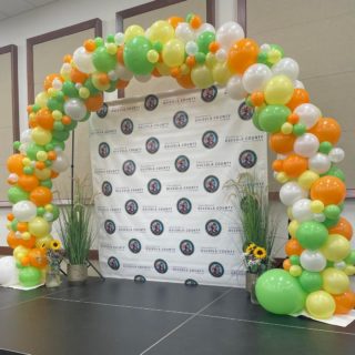 Check out this citrus inspired balloon decor for Osceola County Schools Partner Breakfast, we are loving these colors together! 🍊

#balloons #balloondecor #balloonstylist #supportsmallbusiness #balloonslakeland #balloonsorlando #balloonarch #birthdayballoons #balloonstampa #balloonsdaytona #balloonslakemary #balloonmarquee #organicballoondecor #balloonswag #birthdaypartyideas #balloondelivery #graduationpartyideas #graduationballoons #eventdecorations