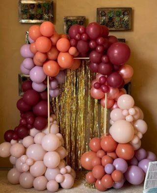 We LOVE do trendy balloon garland designs with different frame shapes! This display was for an event with @Wizard Connection and the inspiration for the pallet was "moody but festive", 
How do you think we did?

#balloons #balloondecor #balloonstylist #supportsmallbusiness #balloonslakeland #balloonsorlando #balloonarch #birthdayballoons #balloonstampa #balloonsdaytona #balloonslakemary #balloonmarquee #organicballoondecor #balloonswag #birthdaypartyideas #balloondelivery #graduationpartyideas #graduationballoons #eventdecorations