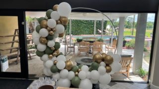 We love this trendy circle frame look with our balloon garland! Do you have any event coming up and need some trendy balloon decor? 
Contact us today!

#balloons #balloondecor #balloonstylist #supportsmallbusiness #balloonslakeland #balloonsorlando #balloonarch #birthdayballoons #balloonstampa #balloonsdaytona #balloonslakemary #balloonmarquee #organicballoondecor #balloonswag #birthdaypartyideas #balloondelivery #graduationpartyideas #graduationballoons #eventdecorations